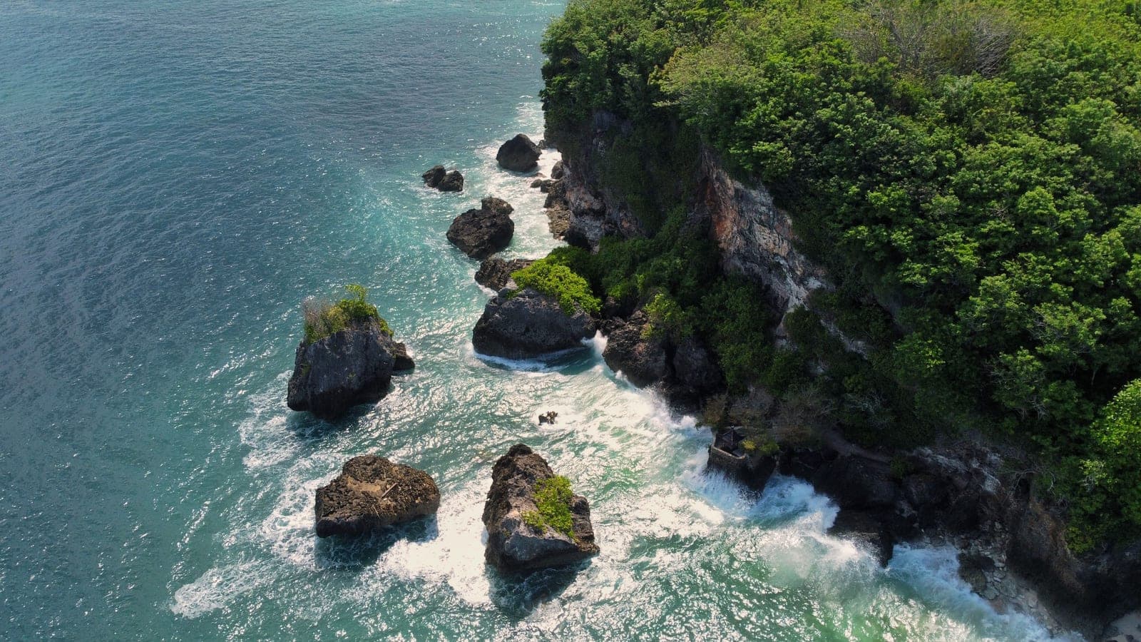 pantai aman untuk anak di bali - panorama pantai di Pulau Dewata